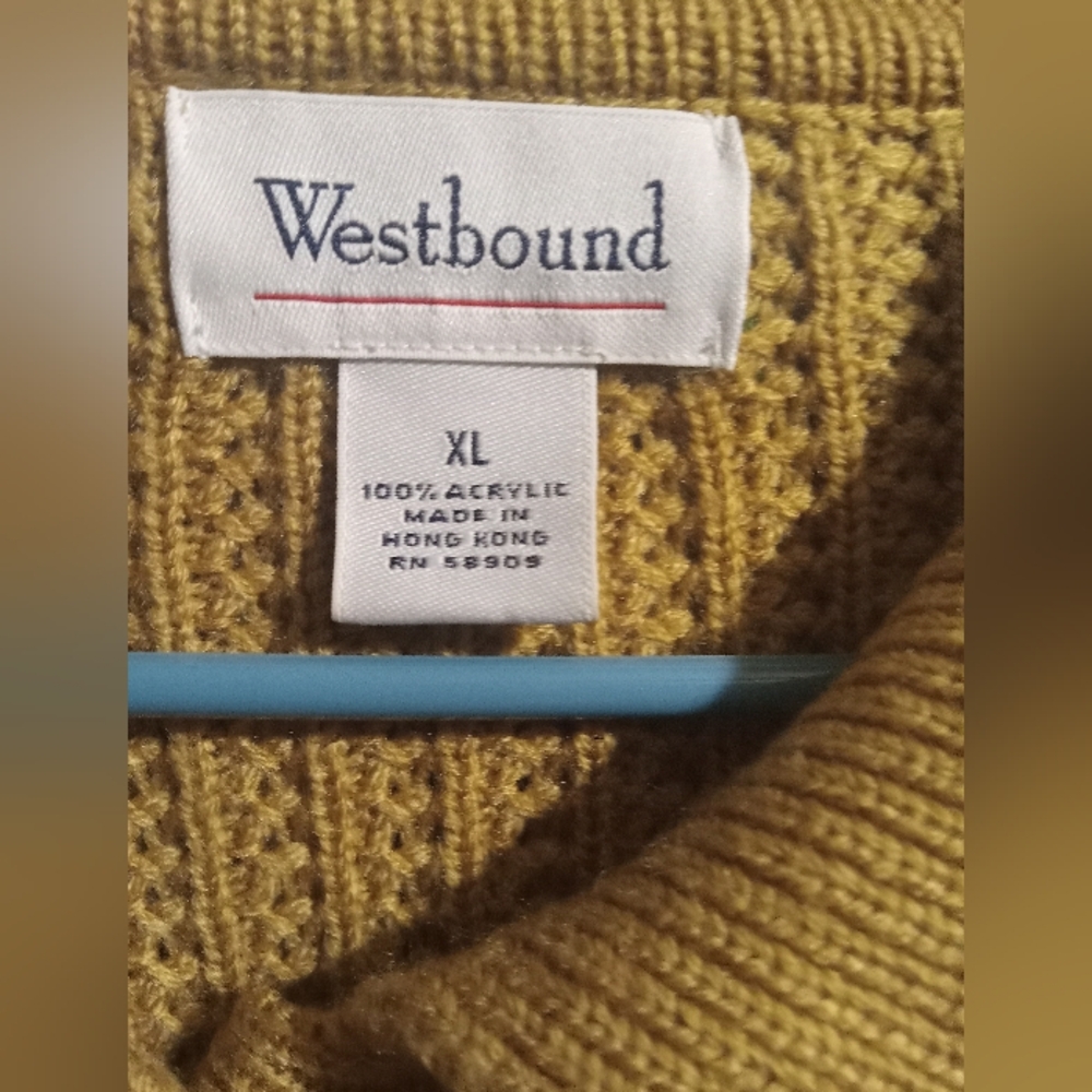 WESTBOUND Brown Button  Up Sweater. XL.. Good Shape. Warm warm 😊